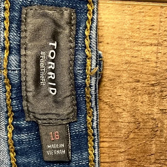 Torrid Plus Midi Denim Long Front Split Jean Skirt Raw Hem Size 18 - Picture 4 of 10